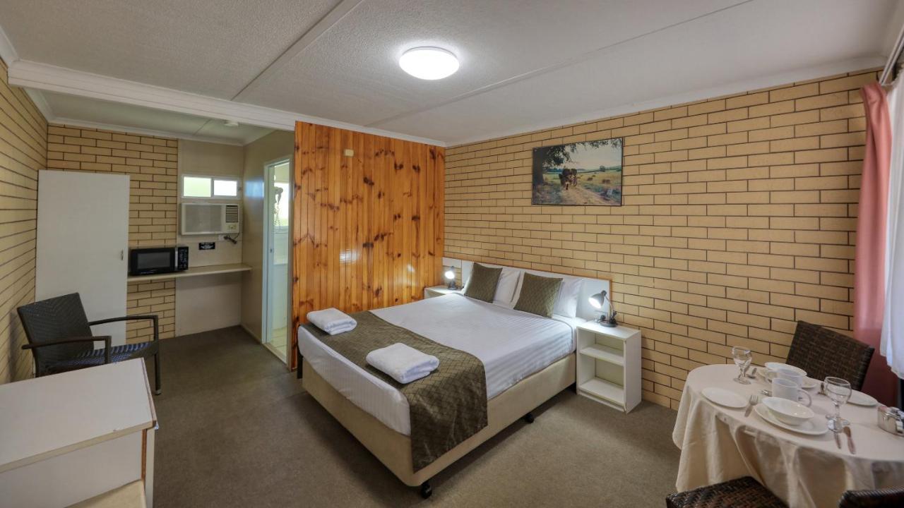 Binalong Motel Goondiwindi Luaran gambar