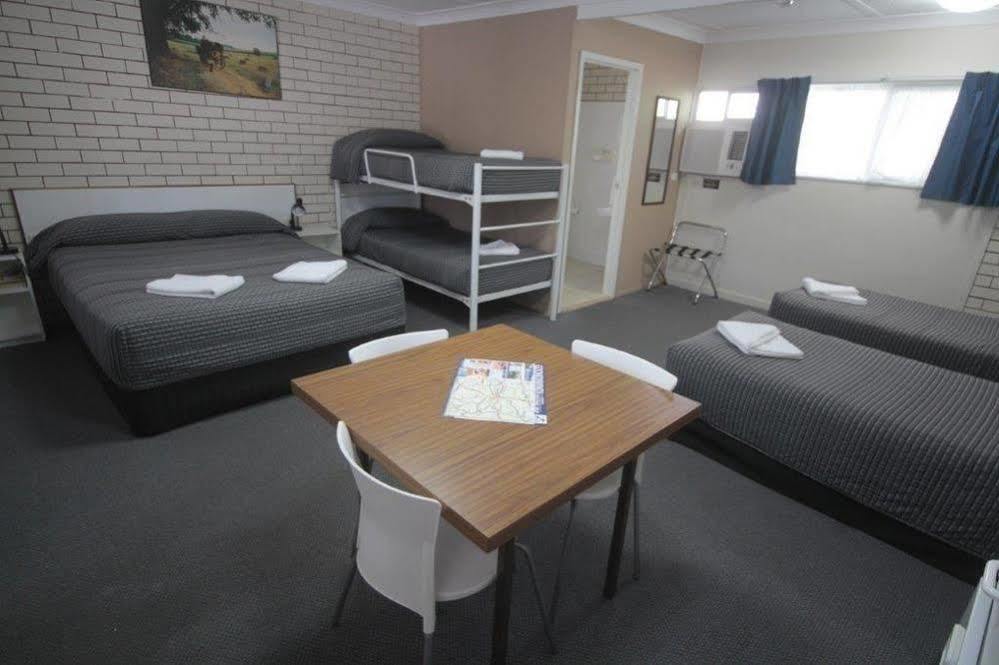 Binalong Motel Goondiwindi Luaran gambar